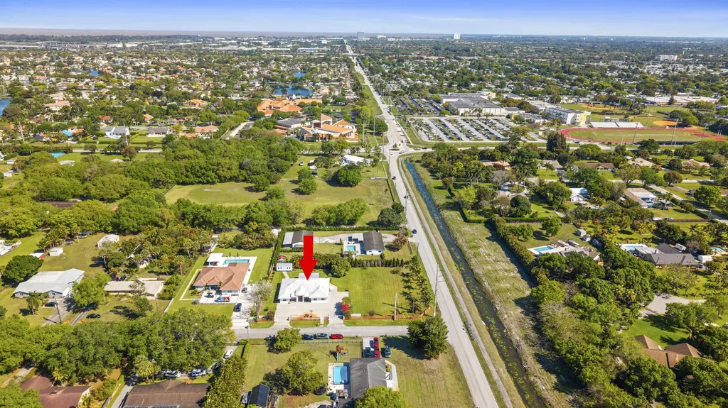 13621 SW 16th Street Davie FL 33325