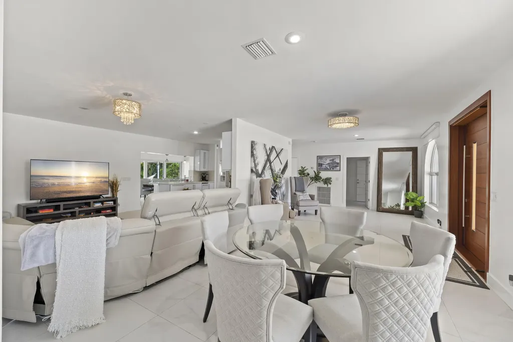 13621 SW 16th Street Davie FL 33325