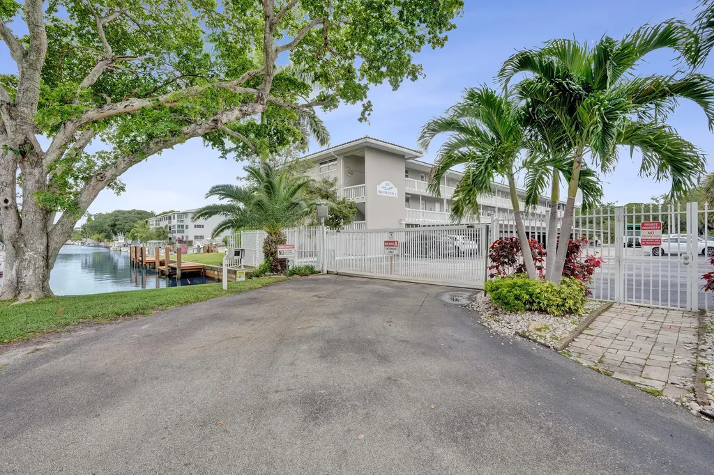 900 SW 12th Street Fort Lauderdale FL 33315