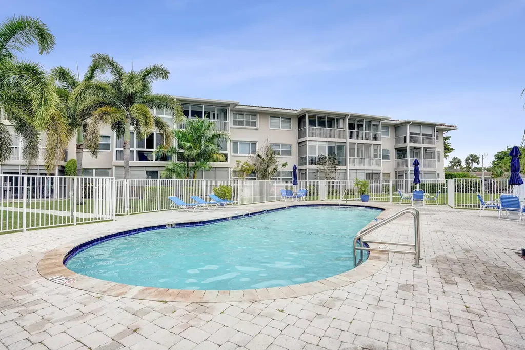 900 SW 12th Street Fort Lauderdale FL 33315
