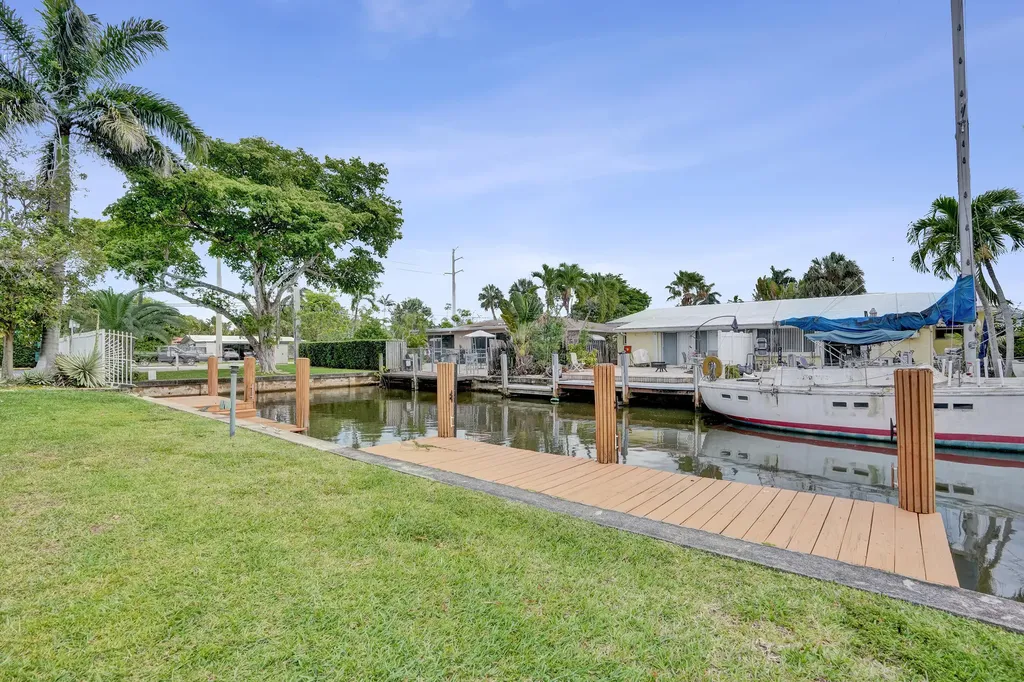 900 SW 12th Street Fort Lauderdale FL 33315
