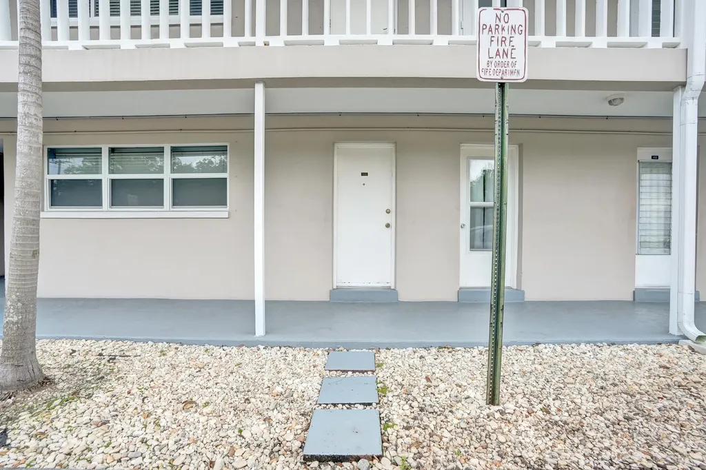 900 SW 12th Street Fort Lauderdale FL 33315