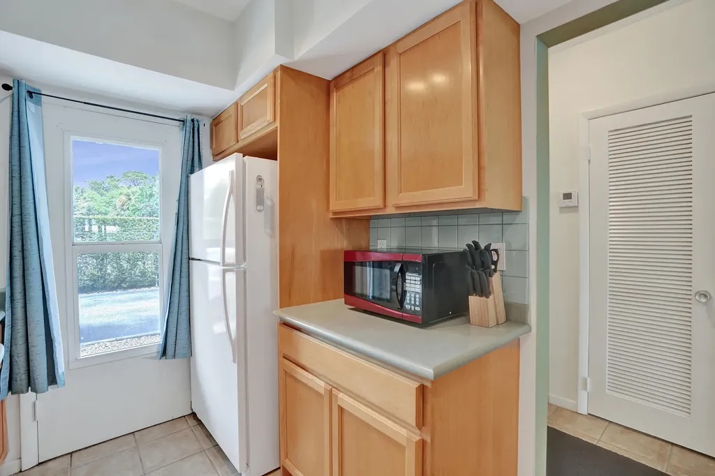 900 SW 12th Street Fort Lauderdale FL 33315