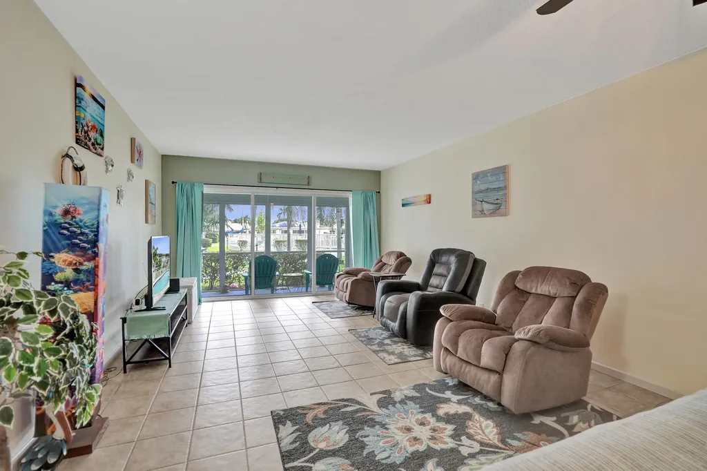 900 SW 12th Street Fort Lauderdale FL 33315