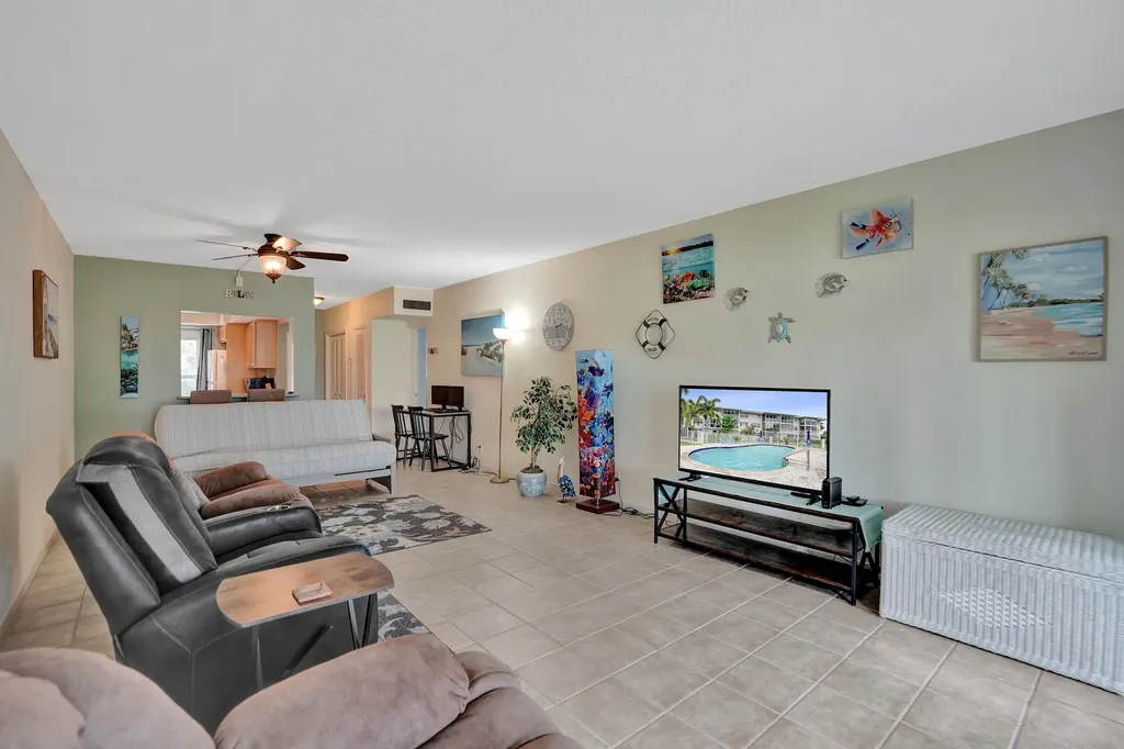 900 SW 12th Street Fort Lauderdale FL 33315
