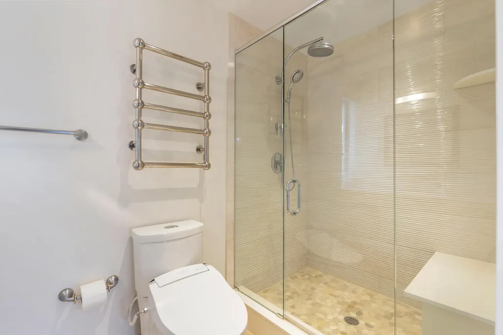 575 N Lake Way Palm Beach FL 33480