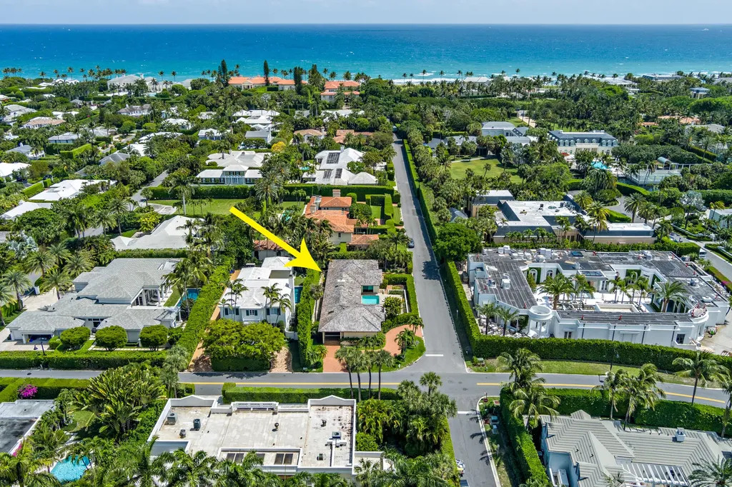 575 N Lake Way Palm Beach FL 33480