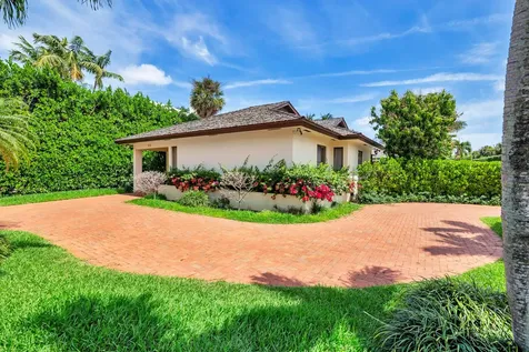 575 N Lake Way Palm Beach FL 33480