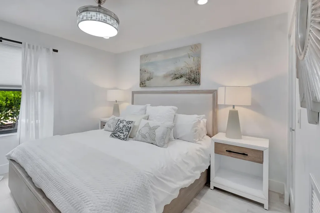 201 SE 7th Street Delray Beach FL 33483
