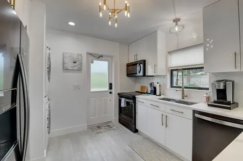 201 SE 7th Street Delray Beach FL 33483
