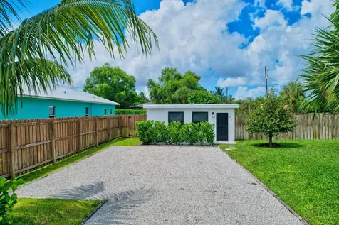 201 SE 7th Street Delray Beach FL 33483