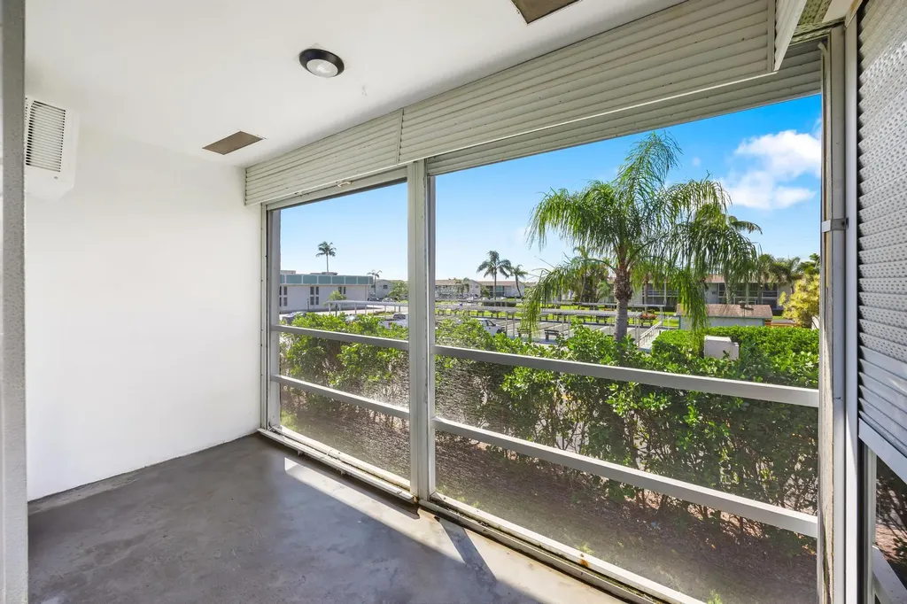 480 Horizons W Boynton Beach FL 33435