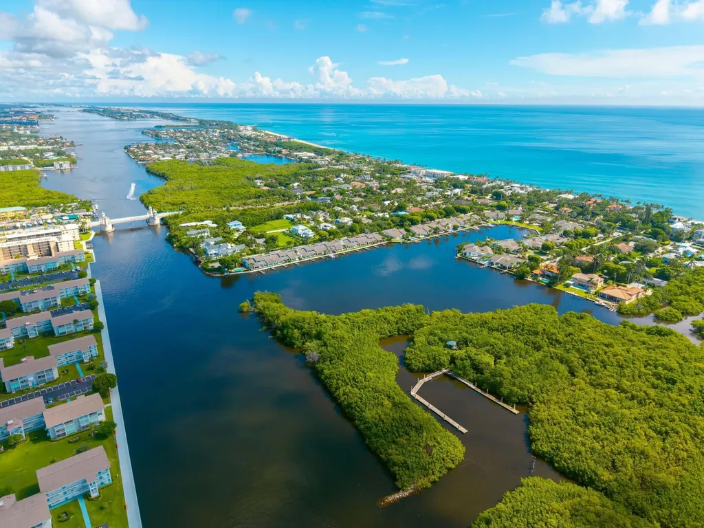 480 Horizons W Boynton Beach FL 33435