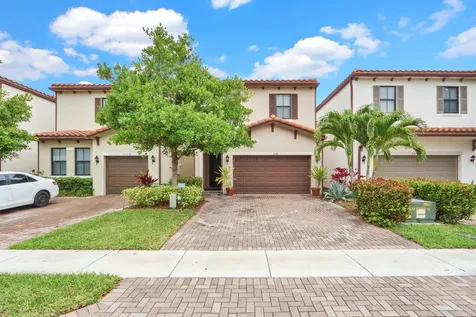 3010 King Palm Way Riviera Beach FL 33410