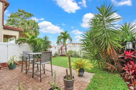 3010 King Palm Way Riviera Beach FL 33410