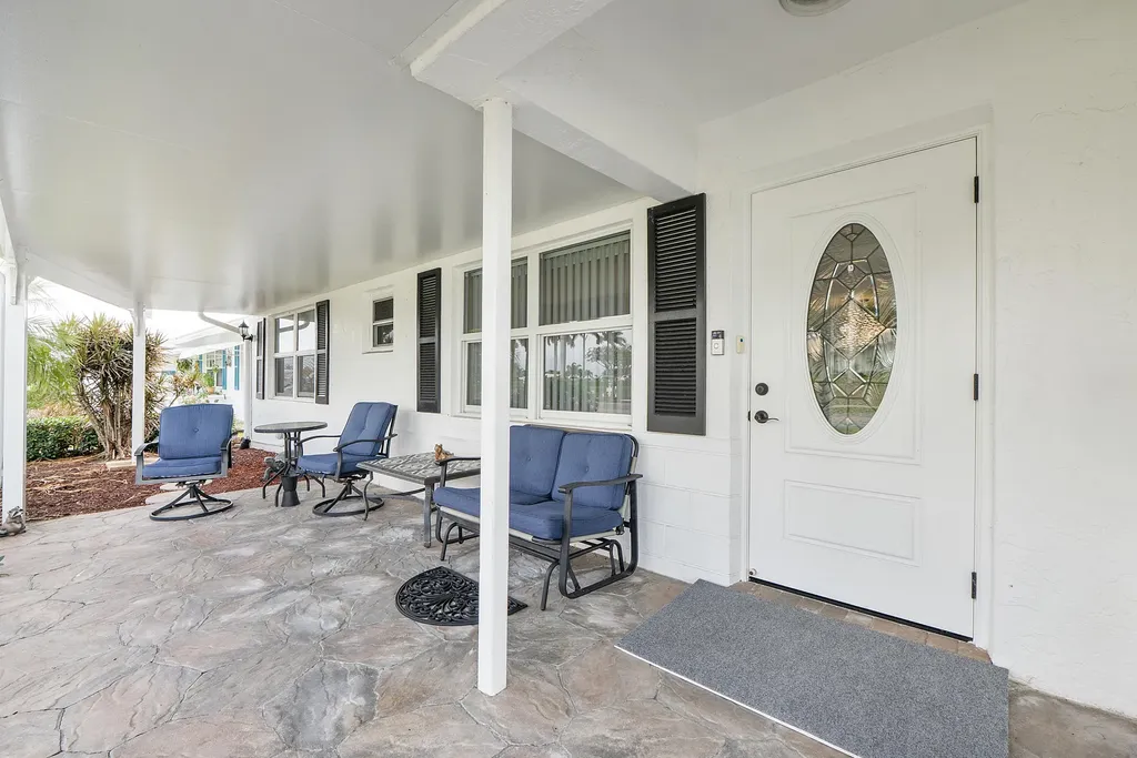 1810 SW 18th Street Boynton Beach FL 33426