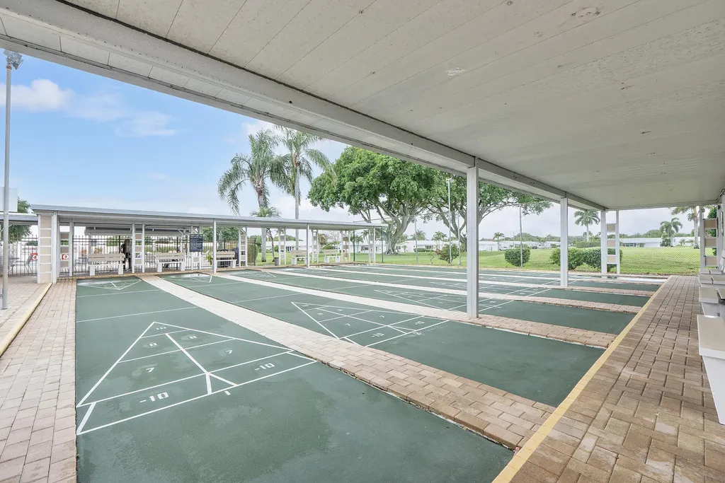 1810 SW 18th Street Boynton Beach FL 33426