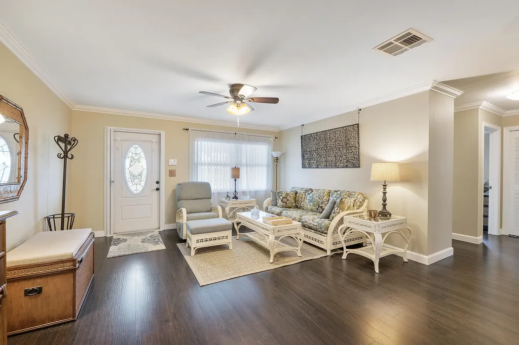 1810 SW 18th Street Boynton Beach FL 33426