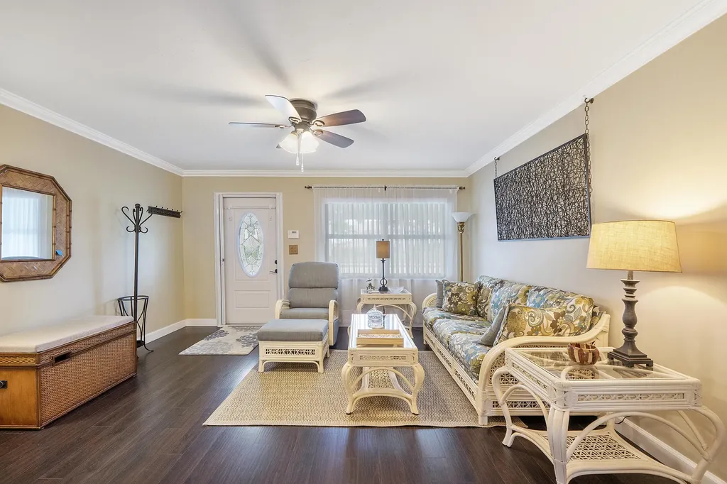 1810 SW 18th Street Boynton Beach FL 33426