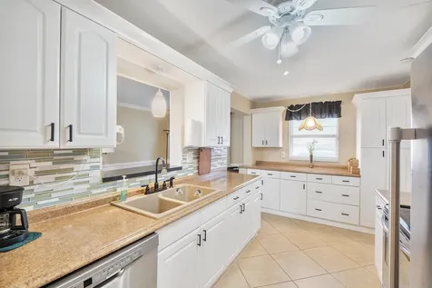 1810 SW 18th Street Boynton Beach FL 33426
