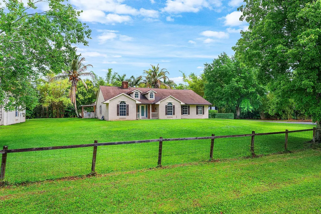 12325 89th Place N West Palm Beach FL 33412