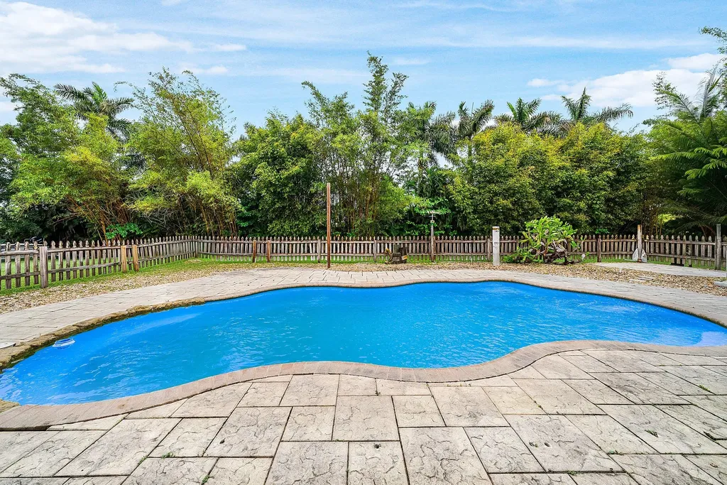 12325 89th Place N West Palm Beach FL 33412