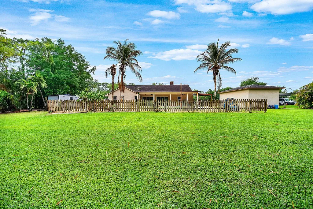 12325 89th Place N West Palm Beach FL 33412