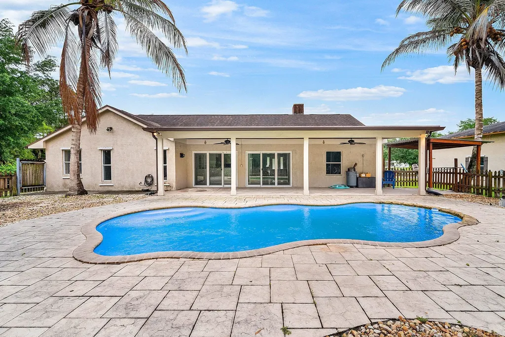 12325 89th Place N West Palm Beach FL 33412