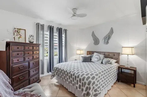 10864 Royal Caribbean Circle Boynton Beach FL 33437