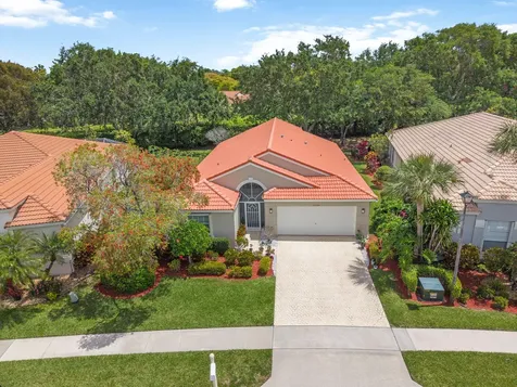 10864 Royal Caribbean Circle Boynton Beach FL 33437