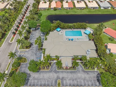 10864 Royal Caribbean Circle Boynton Beach FL 33437