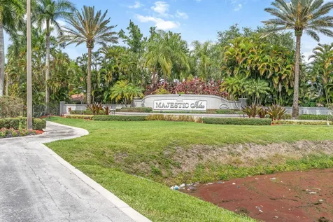 10864 Royal Caribbean Circle Boynton Beach FL 33437