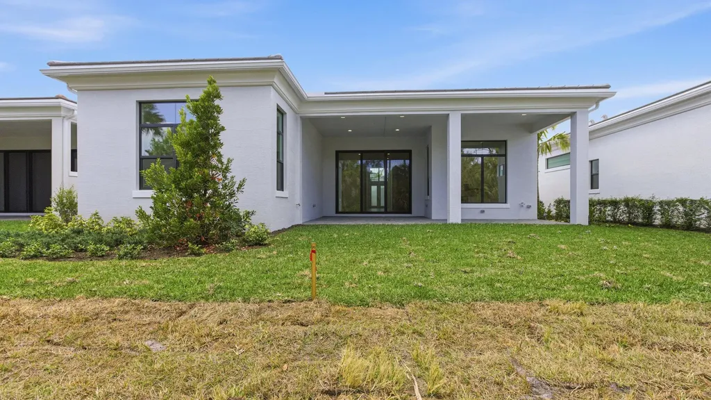 13282 Artisan Circle Palm Beach Gardens FL 33418