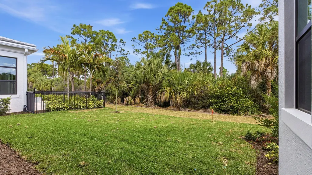 13282 Artisan Circle Palm Beach Gardens FL 33418