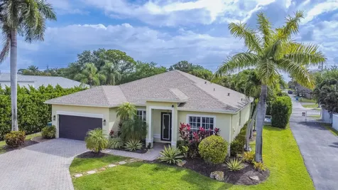 48 Lake Eden Drive Boynton Beach FL 33435