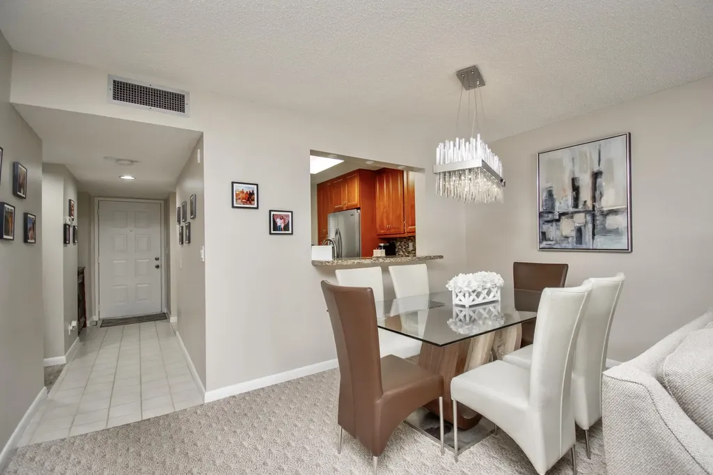 7286 Huntington Lane Delray Beach FL 33446