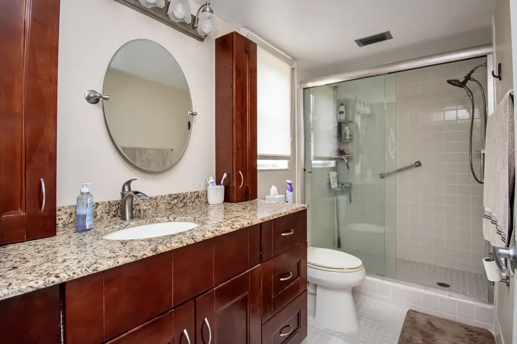 7286 Huntington Lane Delray Beach FL 33446