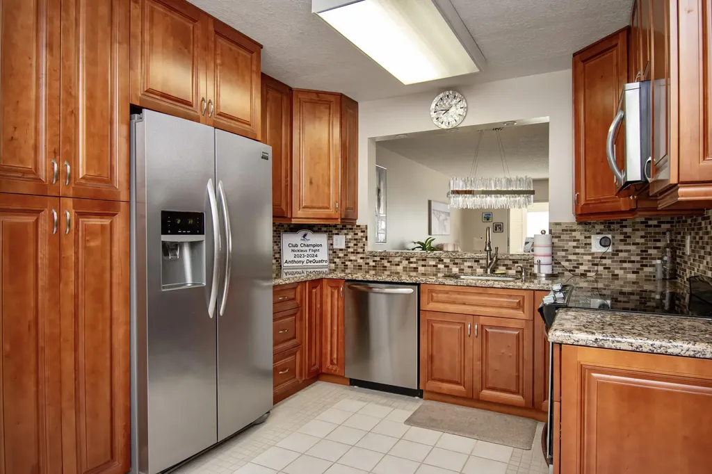 7286 Huntington Lane Delray Beach FL 33446