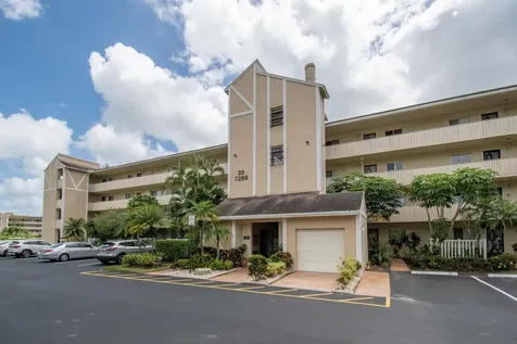 7286 Huntington Lane Delray Beach FL 33446