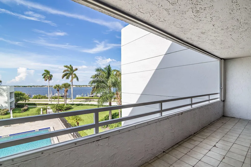 3701 S Flagler Drive West Palm Beach FL 33405