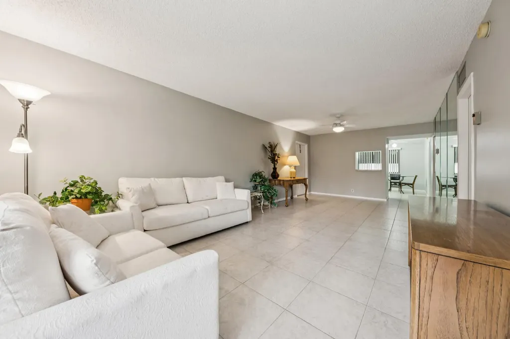 5040 Rose Hill Drive Boynton Beach FL 33437