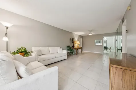 5040 Rose Hill Drive Boynton Beach FL 33437