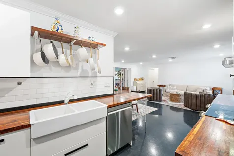 401 Riverside Drive Palm Beach Gardens FL 33410