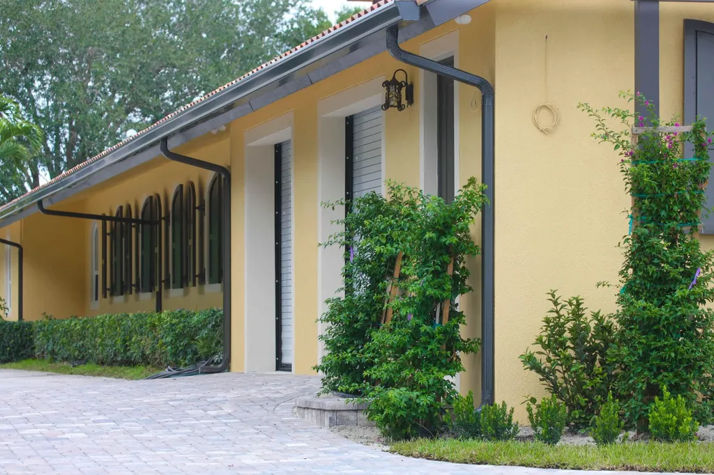 4985 Stables Way Wellington FL 33414