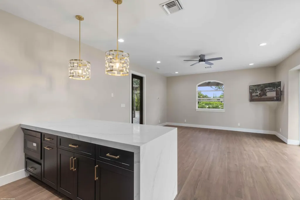 4985 Stables Way Wellington FL 33414