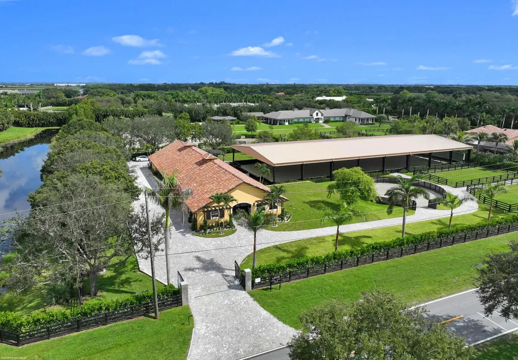 4985 Stables Way Wellington FL 33414