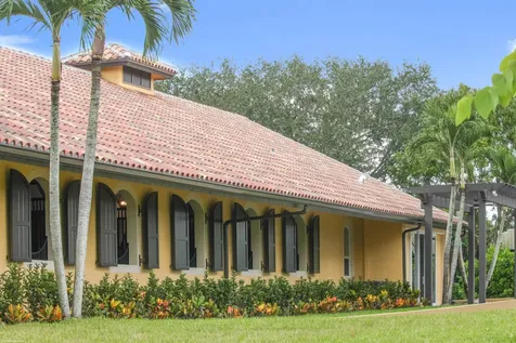 4985 Stables Way Wellington FL 33414