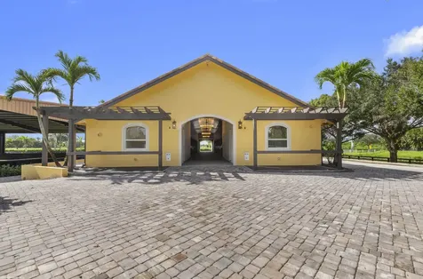 4985 Stables Way Wellington FL 33414