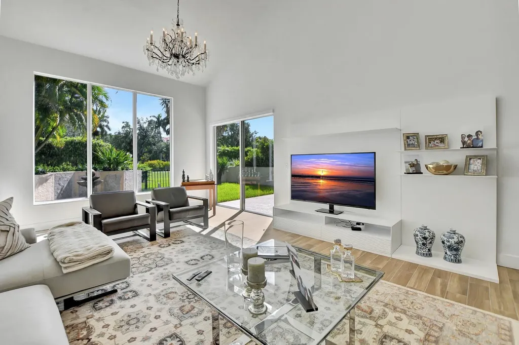 7477 Campo Florido Boca Raton FL 33433