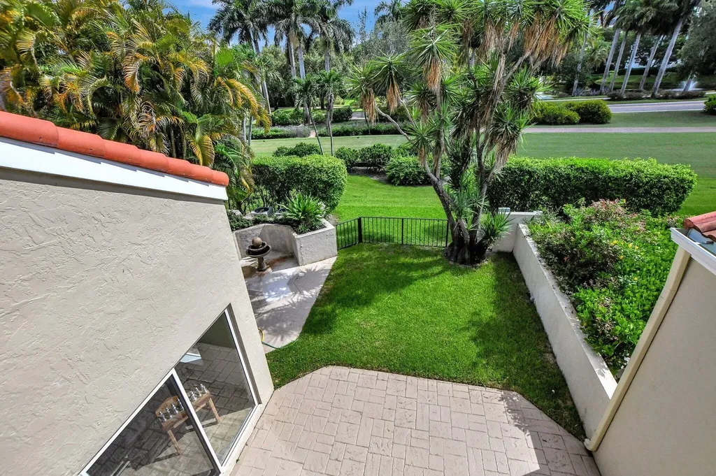 7477 Campo Florido Boca Raton FL 33433